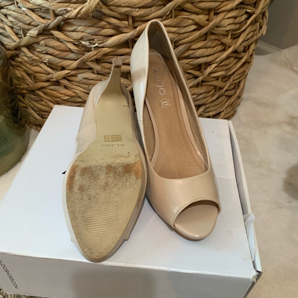Heels - Picture 2 of 6